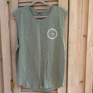 Red Rocks Amphitheater Green Sleeveless Women's Top Size 2XL